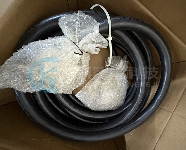 庫(kù)卡機(jī)械臂動(dòng)力線纜00-326-306 X30 庫(kù)卡機(jī)械臂動(dòng)力線纜00-326-306 X30